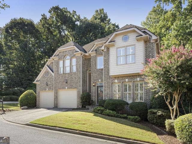 1003 Nottingham Lane NE
