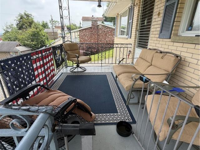 1003 Oakland