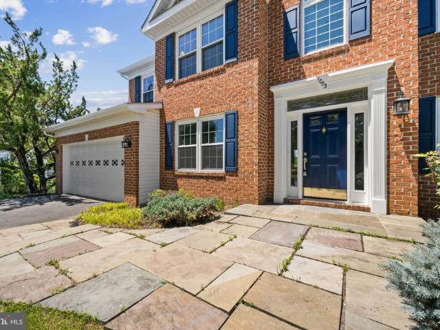 1003 Gleneagle Court