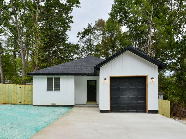 1003 Shady Lane