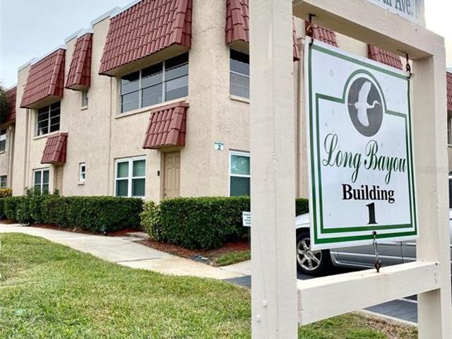 1003 th Ave N, Unit 17, St. Petersburg, FL 33708 | MLS #TB8474