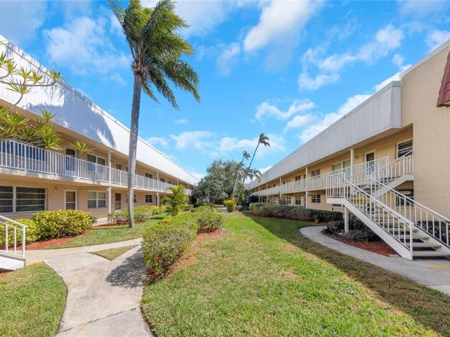 1003 th Ave N, Unit 9, St. Petersburg, FL 33708 | MLS #TB8472