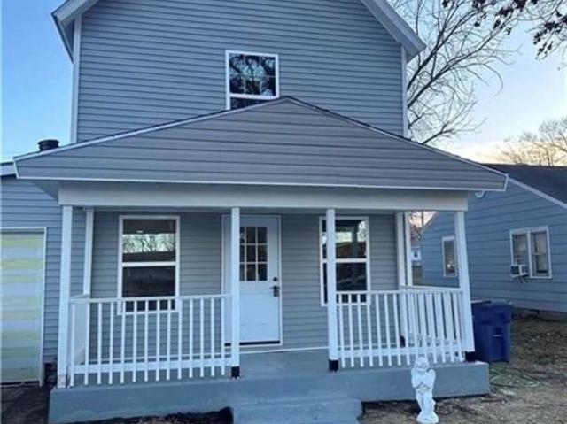 1003 W 1st Street