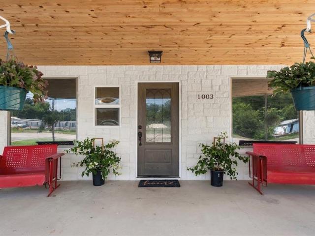 1003 W 5th Street