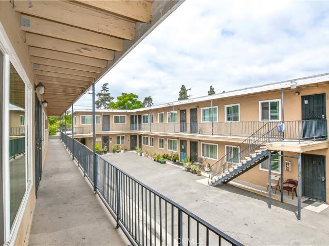 1003 W Bishop