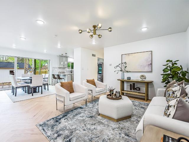 1003 Western Drive