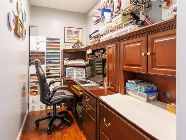 1003 Windsor Parkway