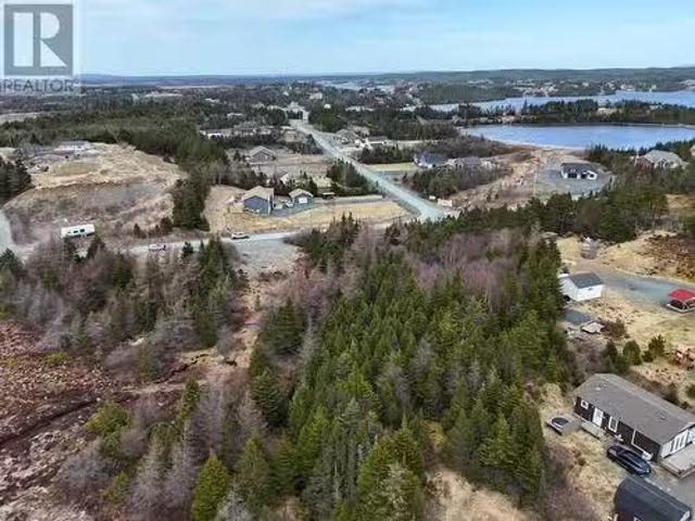 100 102 Cabot Ave Extension, Whitbourne, NL, A0B 3K0 vacant.