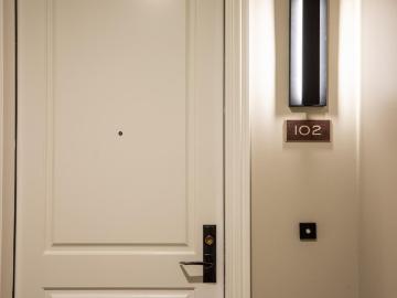 100 1st Street 102