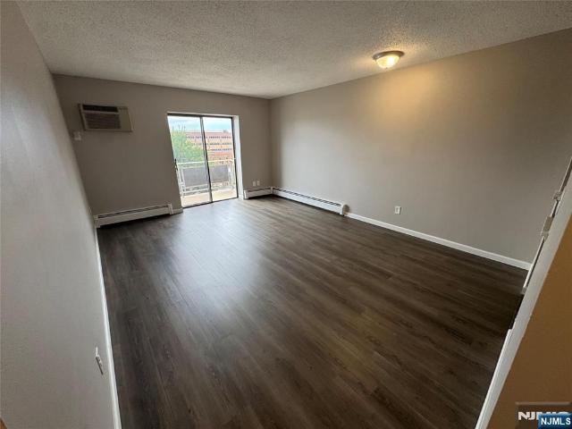 100 2nd Street 408, Hackensack, US, NJ
