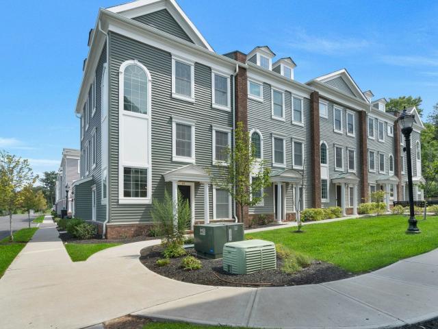100 2nd Street 202, Hackensack, US, NJ