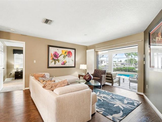 100 Colony Point Dr, Punta Gorda, FL