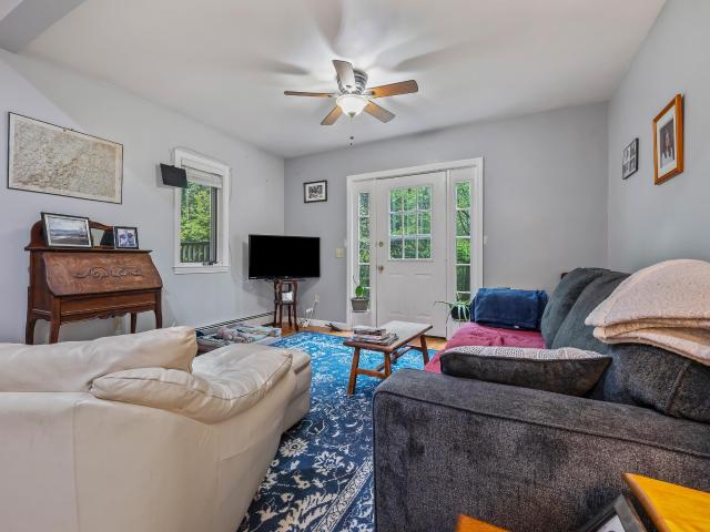 100 Colonial Circle