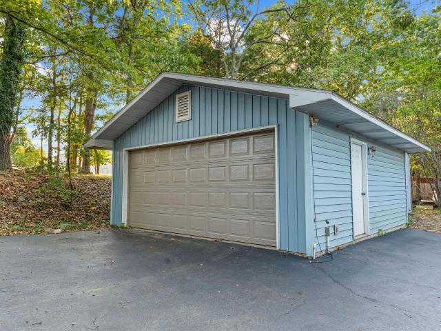 100 Cherokee Drive