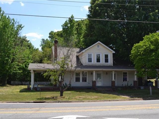 100 E Academy St, Madison, NC 27025