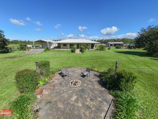 100 ACRE Cattle Property Minutes from Tully.