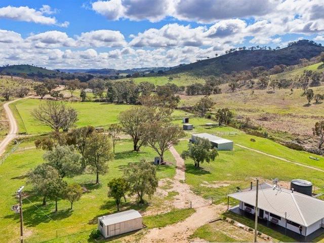 100 ACRE EQUINE ESCAPE WITH CAMPBELLS CREEK FRONTAGE