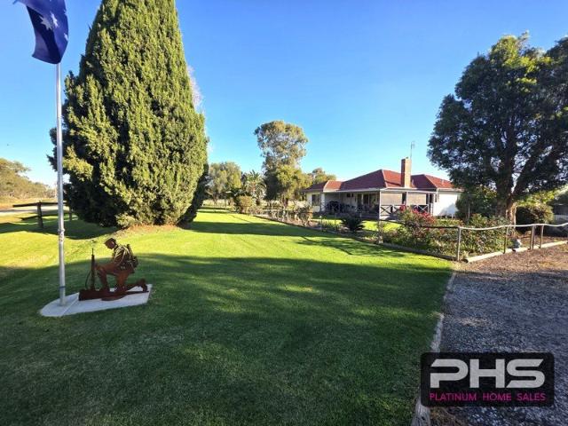 100 Acres of Lifestyle & Mixed Farming Opportunity