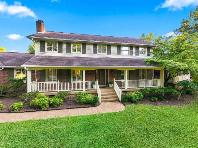 100 Applewood Valley Dr