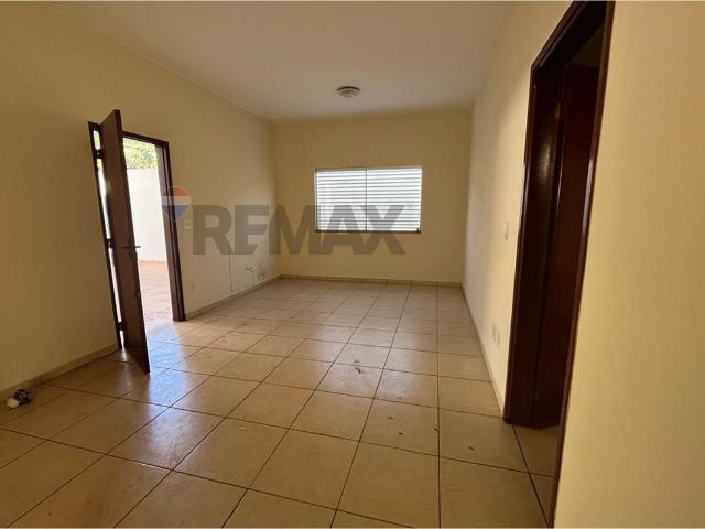 100 Área Útil Apartamento Alugar, 3 Dormitórios localizado em Rua Pepino Laterza, 770, Independência, Ituiutaba, Minas Gerais, 38304216 | Brasil