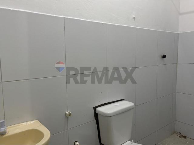 100 Área Útil Casa Alugar, 2 Dormitórios localizado em Rua Atlântico, 224 Rua lateral, em frente a Carrilo Veículos, Pina, Recife, Pernambuco, 51011 220 | Brasil