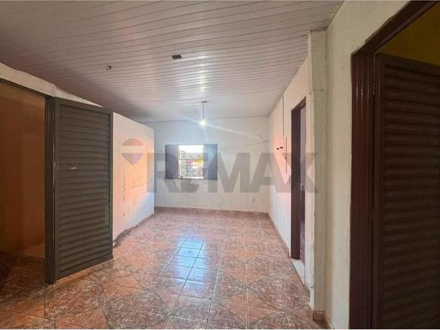 100 Área Útil Sobrado Alugar, 2 Dormitórios localizado em Avenida Santos Dumont com Rua C, S/N, Setor Central, Araguaína, Tocantins, 77818010 | Brasil