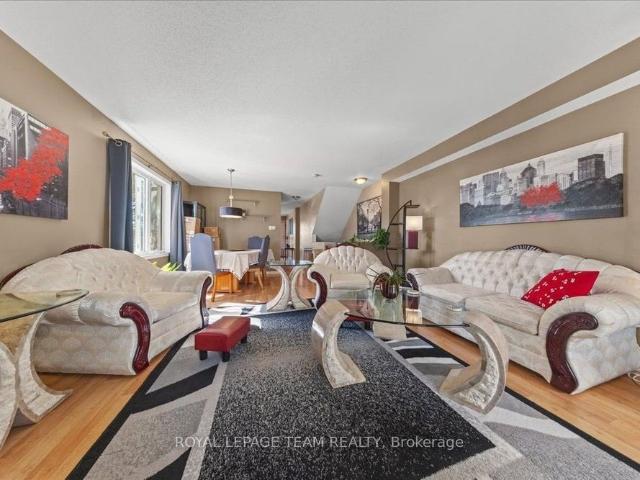 100 Bonfield Private, Ottawa