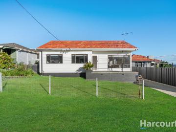 100 Bayview Street, Warners Bay, NSW 2282