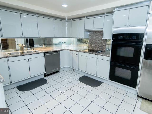 100 Breyer Drive # 5 Q