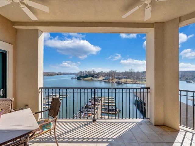 100 Bridgewater Pointe Pl # 403