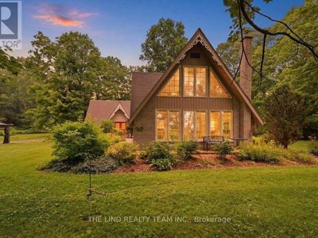 100 Bridle Path, East Gwillimbury, ON, L0G 1V0 house for sale | Listing ID N13842 | Royal LePage