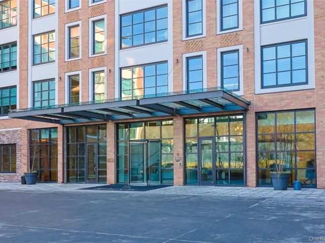 100 Garvies Point Rd, Unit 1024, Glen Cove, NY 11542 | MLS #1020