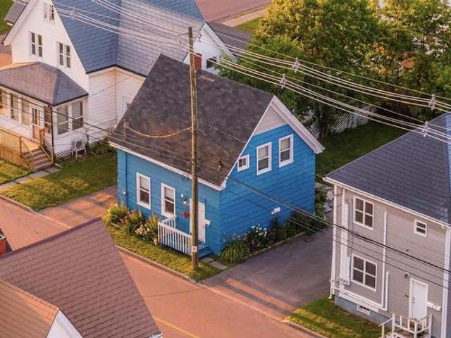 100 Granville Street, Summerside, PE, C1N 2Z6 house for sale | Listing ID 202606 | Royal LePage