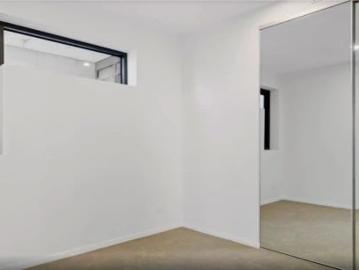 100 De Burgh, Canberra
