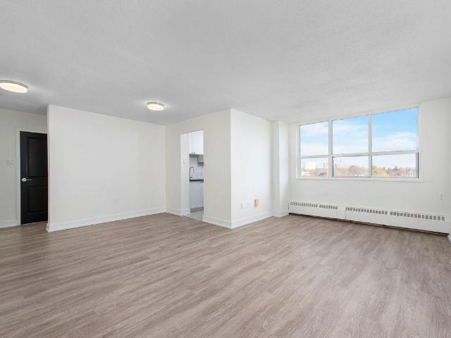 100 Dundas Street East 1 Bedroom Apartment for Rent at 100 Dundas St E, Mississauga, ON L5A 1W5 Cooksville