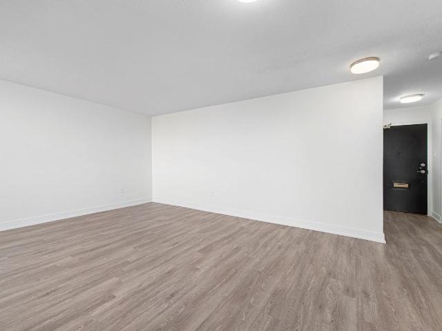 100 Dundas Street East 2 Bedroom Apartment for Rent at 100 Dundas St E, Mississauga, ON L5A 1W5 Cooksville