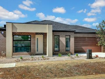 100 Dunvegan Drive, Kurunjang VIC 3337 House For Rent | Domain