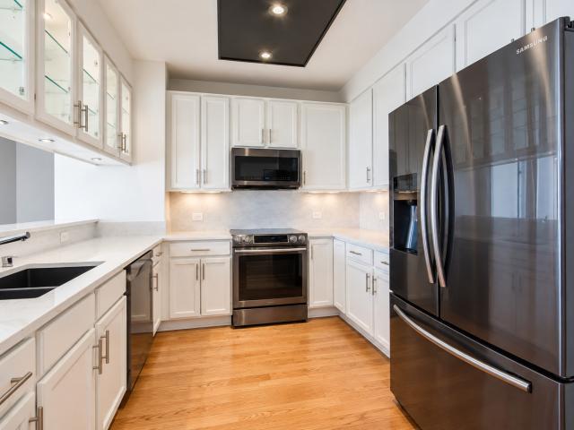 100 E 14th Street # 1904