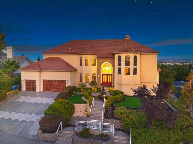 100 Englehart Drive, Folsom, US, CA