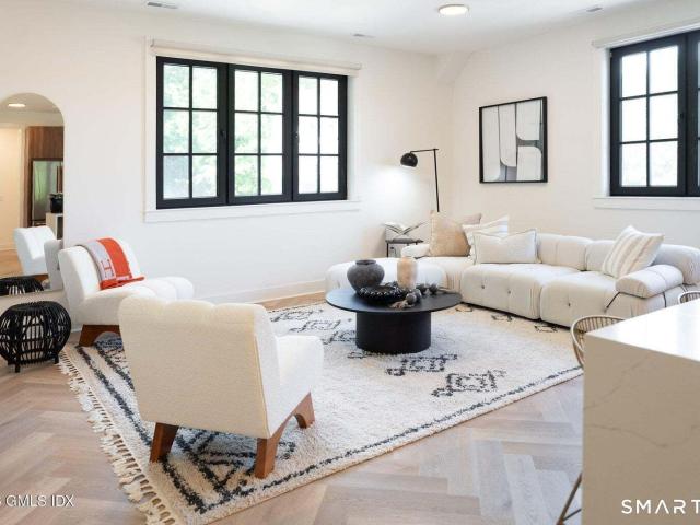 100 East Putnam Avenue #301, Greenwich, US, CT
