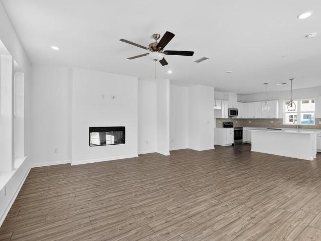 100 Epperly Way