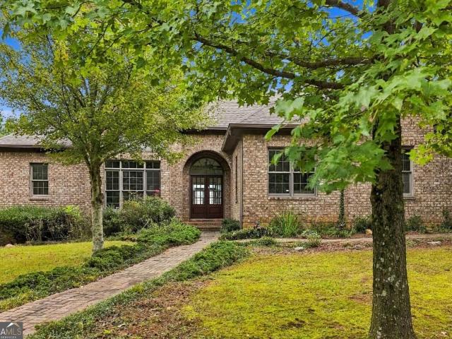 100 Foxpaw Leaf Court