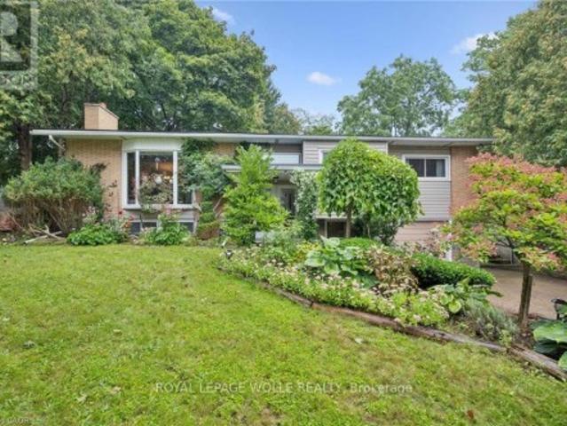 100 Forest Hill Drive, Kitchener, ON, N2M 4G3 house for sale | Listing ID X13768 | Royal LePage