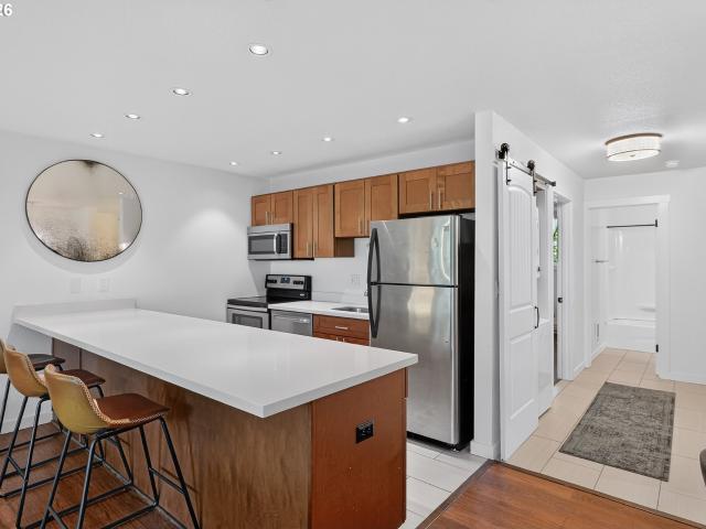 100 kerr pkwy # 52