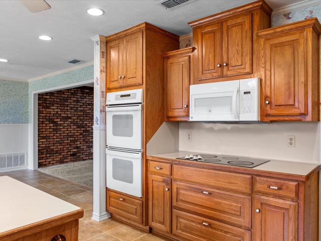 100 Holly Hill Ln, Bullard, TX 75757 | MLS #25013