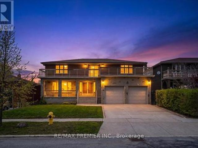 100 Hallsport Crescent, Toronto, ON, M3M 2K6 house for sale | Listing ID W13515 | Royal LePage