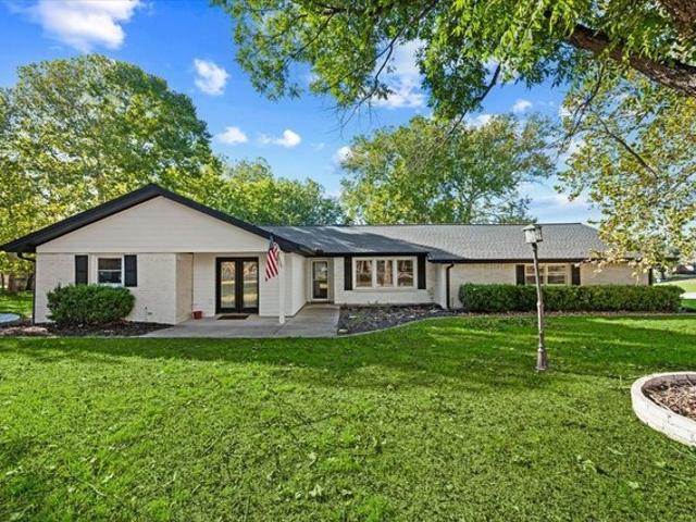 100 Hill Top Ct, Willow Park, TX 76087