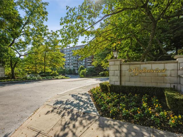 100 Hilton Ave, Unit 901, Garden City, NY 11530 | MLS #952273