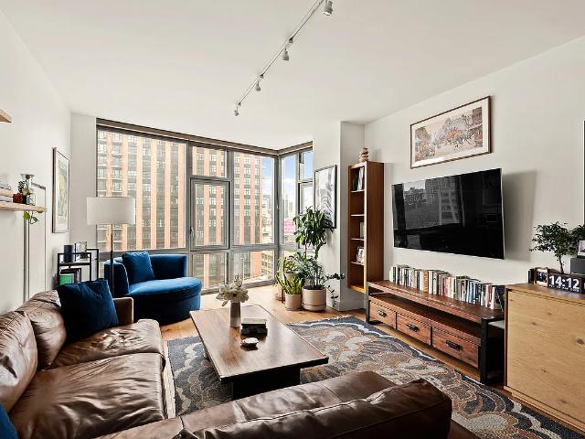 100 Jay Street, Brooklyn, NY