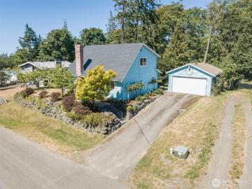 100 Juan de Fuca Way